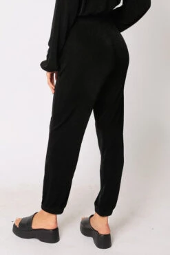 Shimmer To It Black Lurex Jogger Pants -Blend Fashion House 15219756 fbeb9d69 9f57 4dfc 9292 a340a702f347