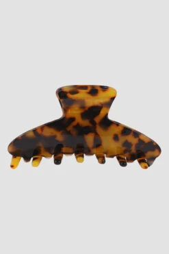 Tortoise Hair Claw Clip -Blend Fashion House image d86fde36 88c1 4766 9c05 7317d1b35141